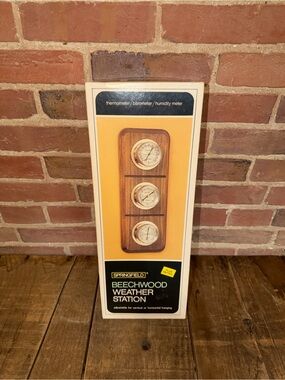 Springfield Beechwood Weather Station Barometer Thermometer Humidity Meter